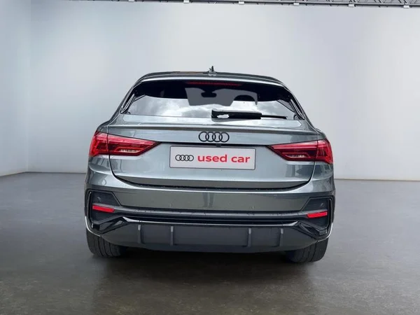 AUDI Q3 Sportback (2023) — foto 35 van 39