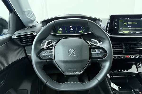 Peugeot 208 (2022) — foto 2 van 25