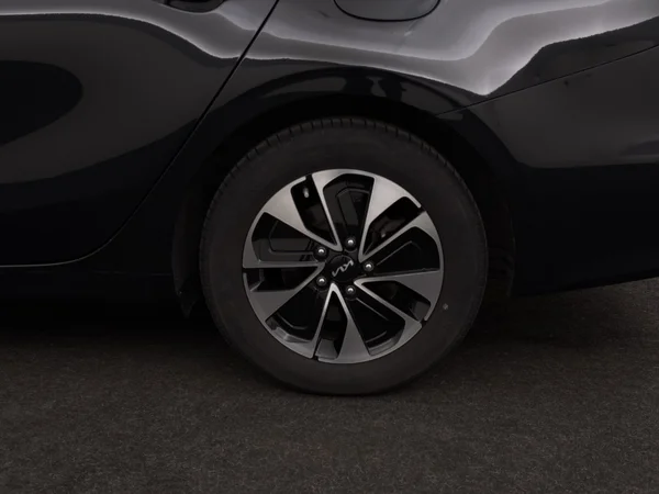 KIA Cee'd (2022) — foto 7 van 30