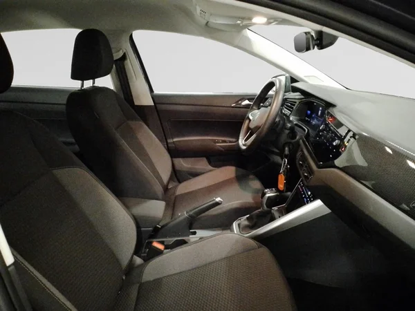 VOLKSWAGEN Polo (2022) — foto 8 van 22