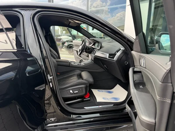 Bmw X6 (2023) — foto 18 van 32