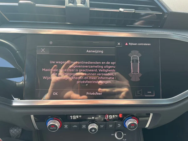 AUDI Q3 (2021) — foto 2 van 20
