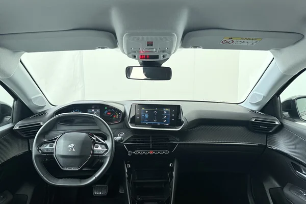 Peugeot E-208 (2022) — foto 18 van 18
