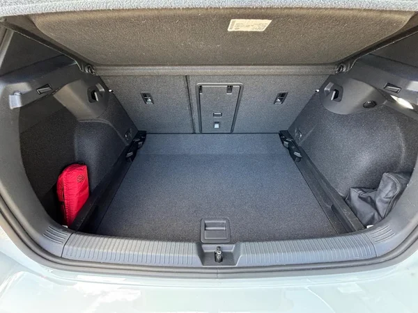 VOLKSWAGEN Golf VIII GTI (2024) — foto 14 van 24