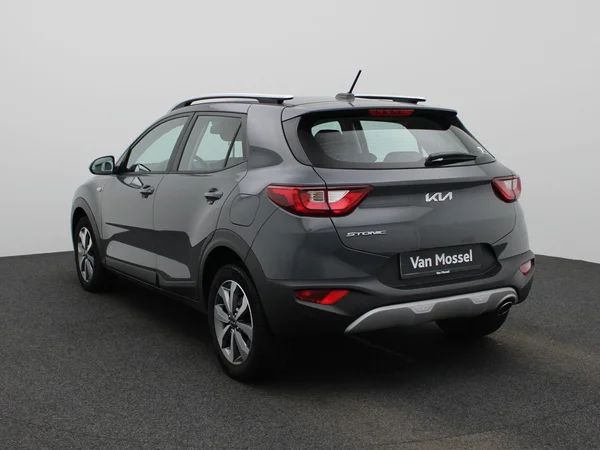 Kia Stonic (2022) — foto 12 van 37