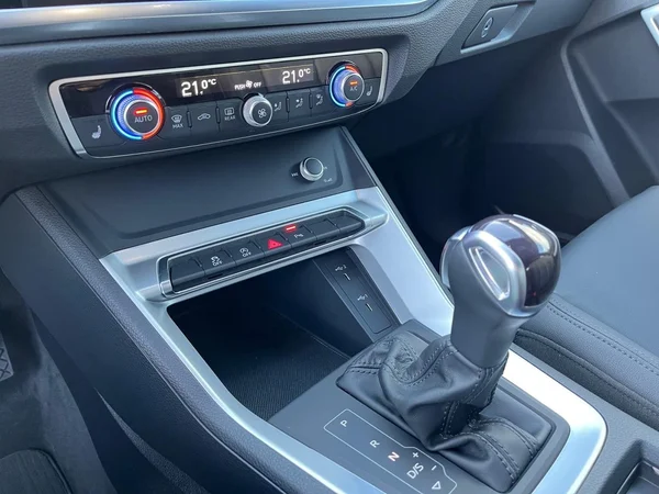 AUDI Q3 (2024) — foto 3 van 17