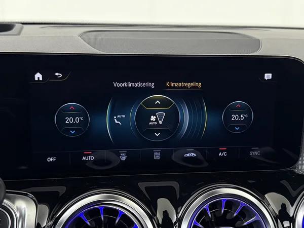 MERCEDES EQB 250 (2022) — foto 18 van 35