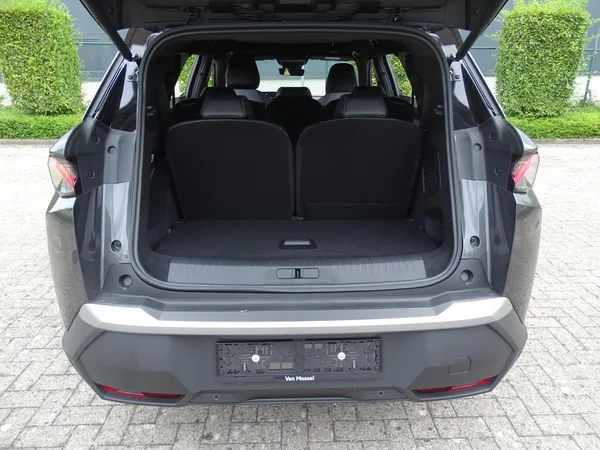 Peugeot 5008 (2025) — foto 9 van 27