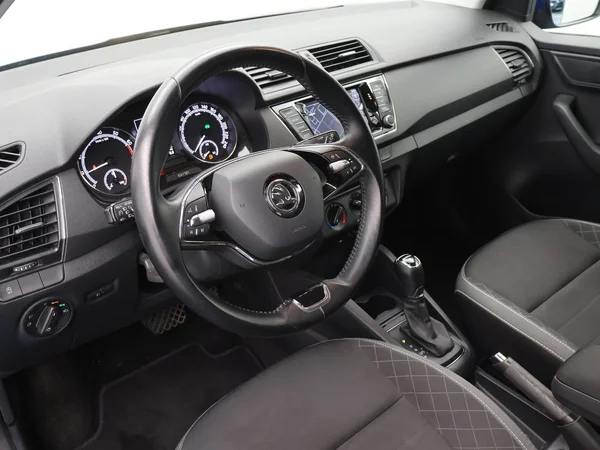 SKODA Fabia Combi (2021) — foto 12 van 27