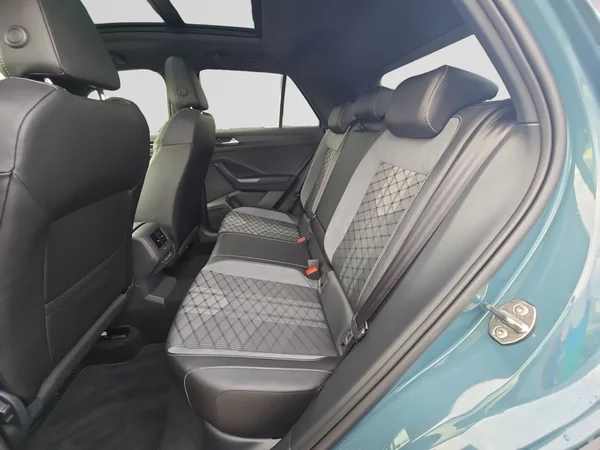 VOLKSWAGEN T-Roc (2025) — foto 3 van 24