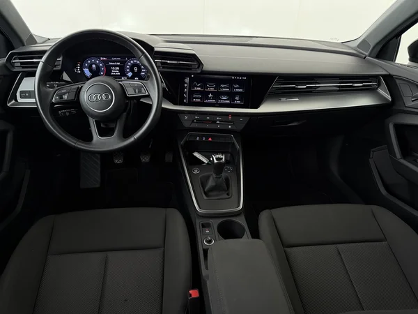 AUDI A3 (2022) — foto 27 van 27