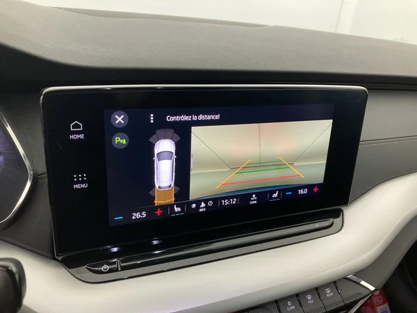 SKODA Octavia Combi (2022) — foto 14 van 35