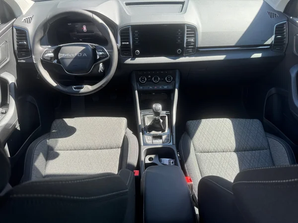 SKODA Karoq (2026) — foto 8 van 21