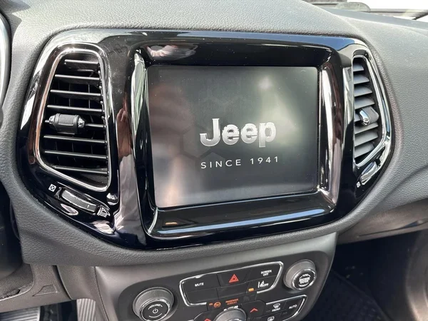 Jeep Compass (2021) — foto 4 van 20