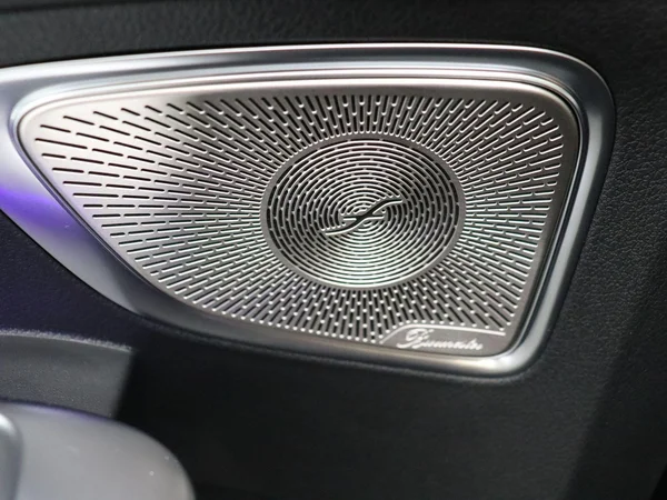 Mercedes-Benz C-Klasse (2026) — foto 14 van 29