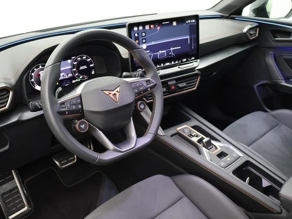 CUPRA Leon ST (2026) — foto 2 van 33