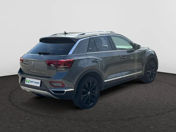 VOLKSWAGEN T-Roc (2022) — foto 18 van 22