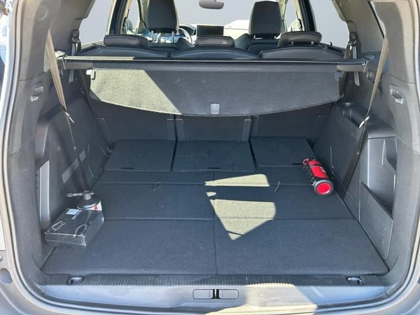 PEUGEOT 5008 Dsl (2022) — foto 25 van 32