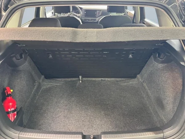 VOLKSWAGEN Polo (2020) — foto 20 van 27