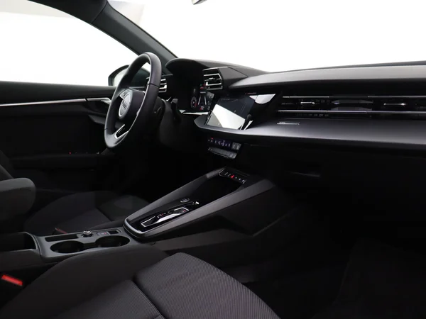 AUDI A3 Sportback (2025) — foto 12 van 18