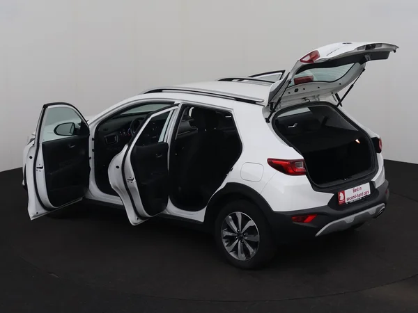 KIA Stonic (2021) — foto 24 van 25