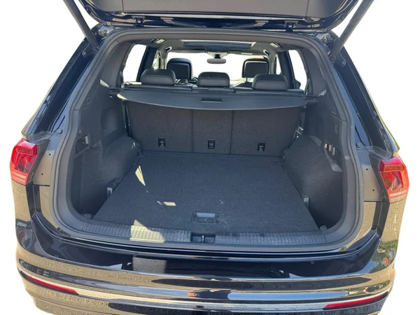 VOLKSWAGEN Tiguan Allspace (2019) — foto 2 van 17