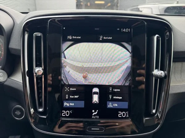 VOLVO XC40 (2020) — foto 11 van 29