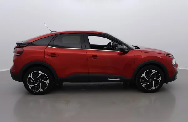 Citroen C4 (2022) — foto 14 van 17
