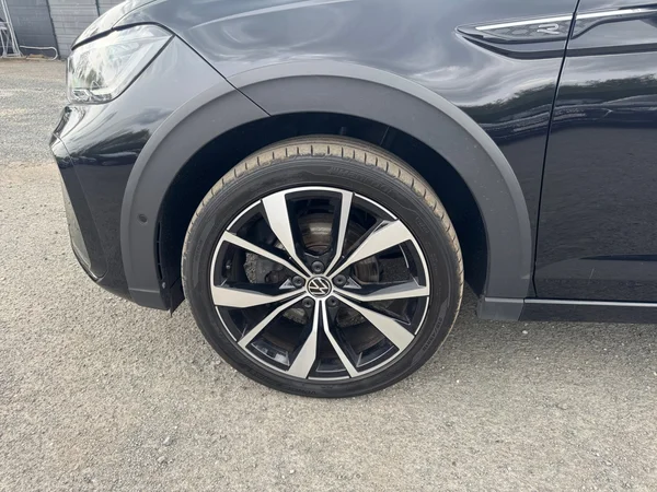VOLKSWAGEN Taigo (2024) — foto 10 van 24