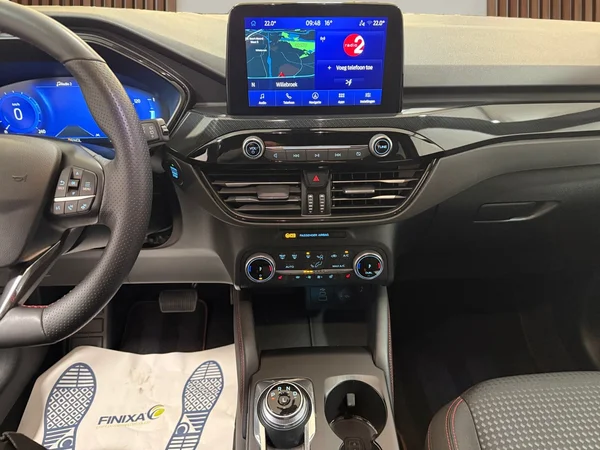Ford Kuga (2023) — foto 13 van 30