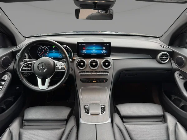 Mercedes-Benz GLC (2021) — foto 4 van 21