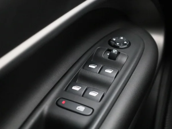 Jeep Avenger (2024) — foto 25 van 42