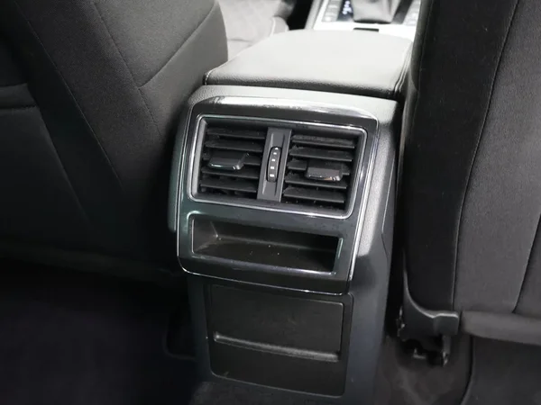 Škoda Superb (2024) — foto 3 van 29