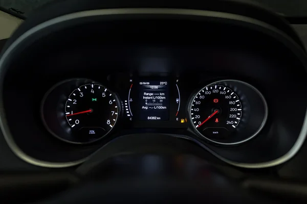 Jeep Compass (2022) — foto 13 van 31