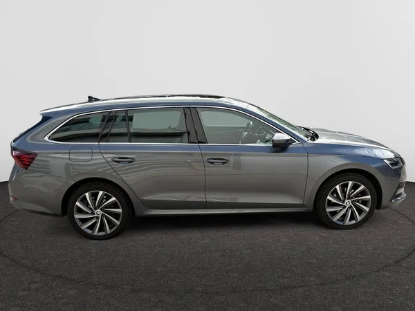 SKODA Octavia Combi (2024) — foto 4 van 22