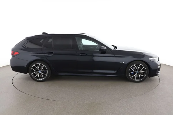 BMW 5-serie (2021) — foto 13 van 16