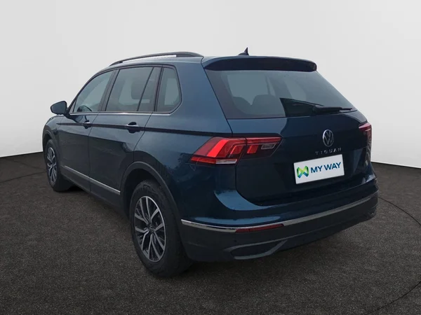 VOLKSWAGEN Tiguan (2024) — foto 17 van 23