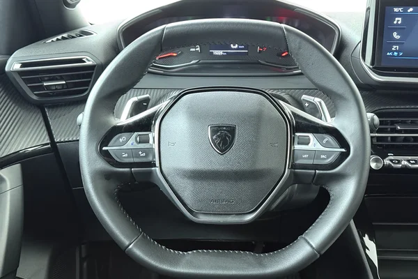 Peugeot 2008 (2025) — foto 2 van 16