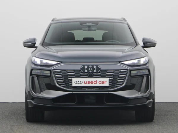 AUDI Q6 e-tron (2025) — foto 18 van 22