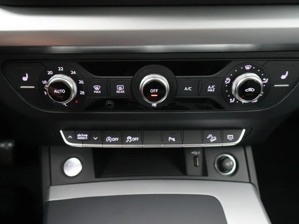 AUDI Q5 (2022) — foto 15 van 27