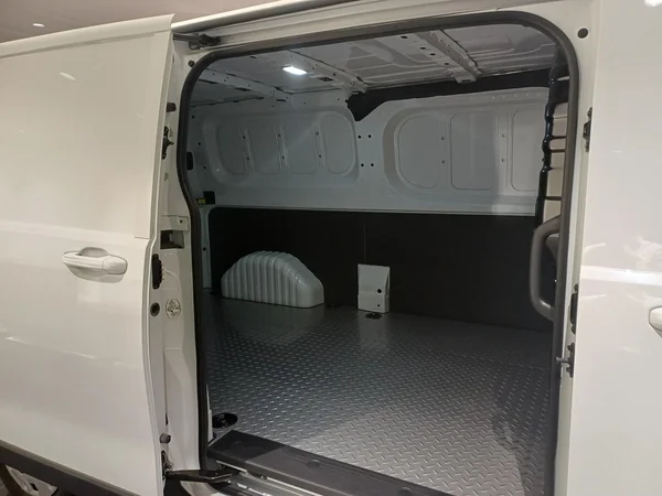 Maxus Deliver 7 (2026) — foto 3 van 22