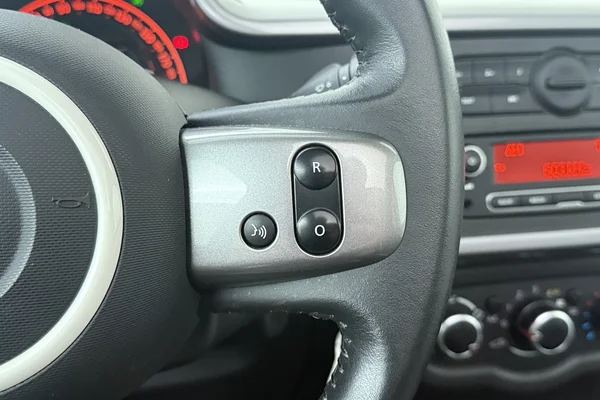 Renault Twingo (2018) — foto 7 van 17