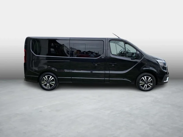 Renault Trafic (2024) — foto 14 van 20