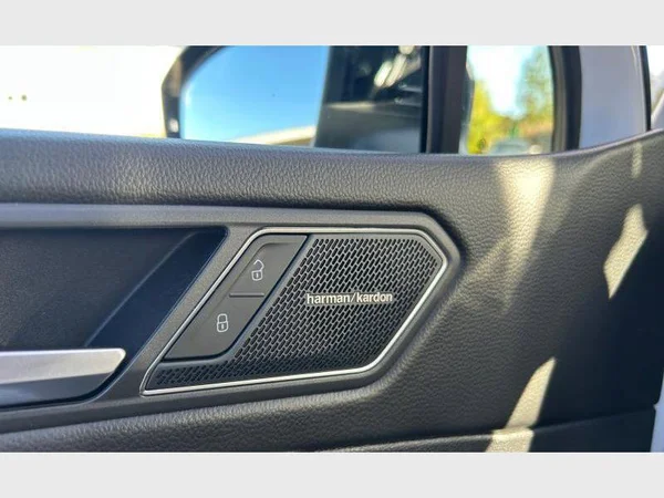 Volkswagen Tiguan Allspace (2022) — foto 21 van 33