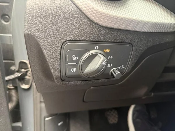 AUDI Q2 Dsl (2020) — foto 13 van 30
