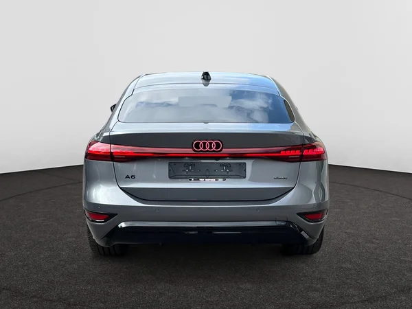 AUDI A6 Sportback e-tron (2025) — foto 12 van 16