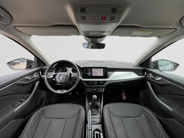 SKODA Scala (2023) — foto 15 van 21