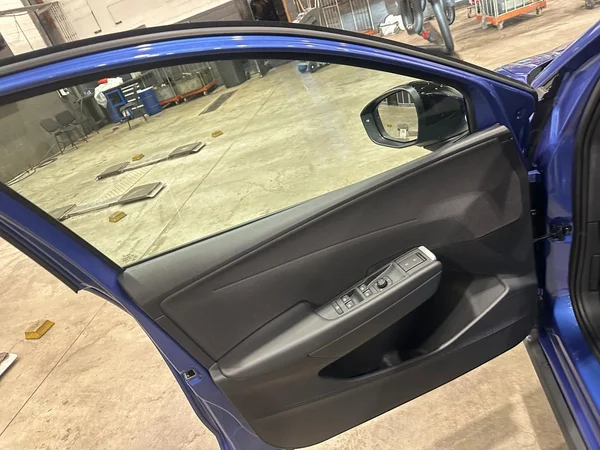 VOLKSWAGEN ID.Polo (2026) — foto 7 van 23