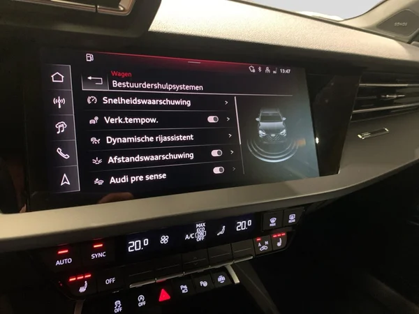 AUDI A3 Sedan (2025) — foto 18 van 18