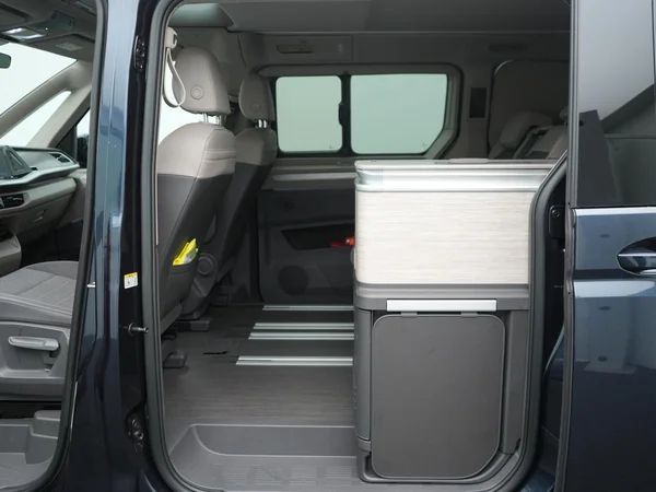 VOLKSWAGEN California T7 Dsl (2026) — foto 4 van 21